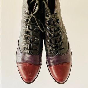 Sold VTG 90’s Nine West Colorblock Lace Up Booties